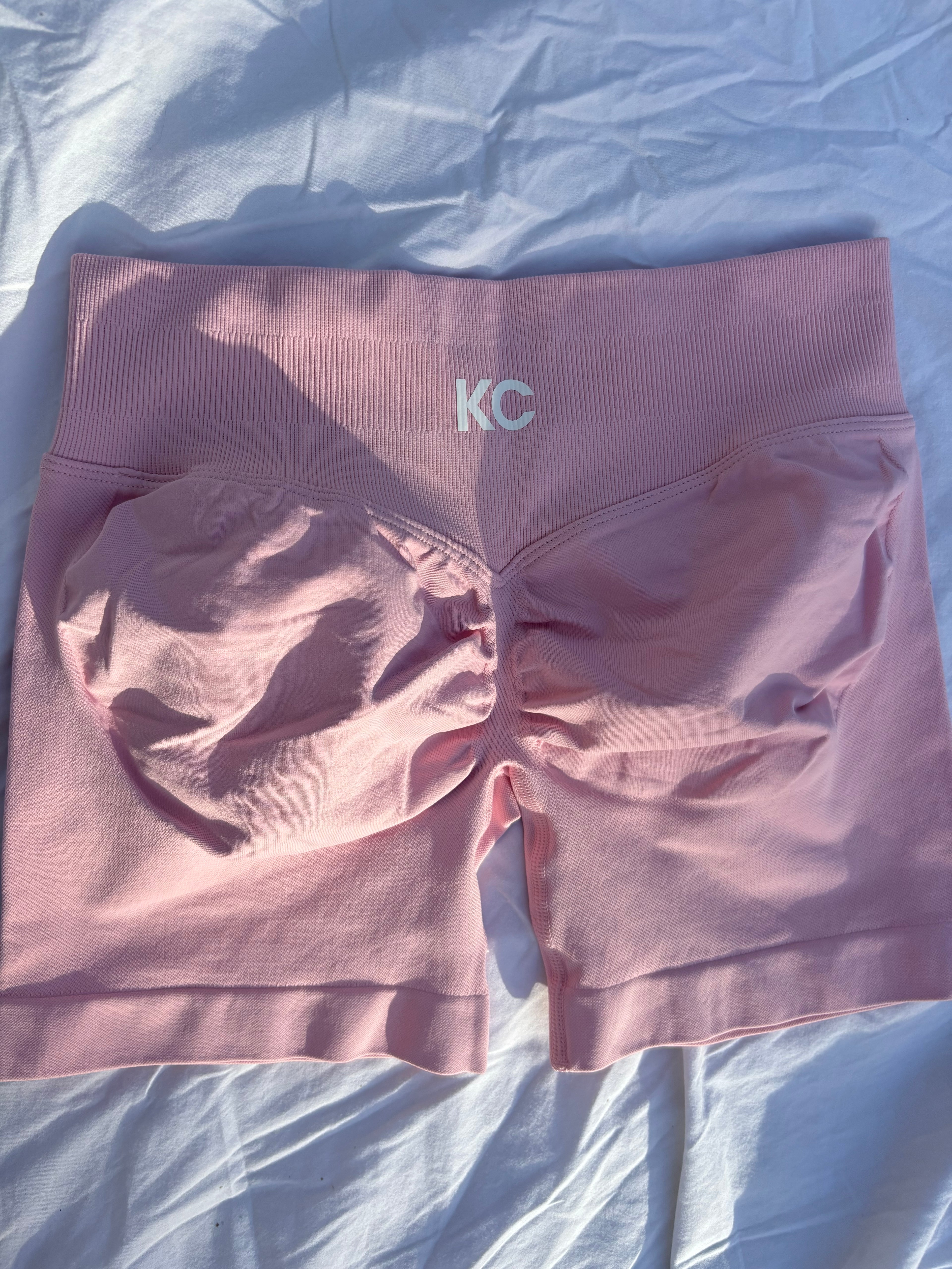 Bubblegum - Elevate Scrunch Shorts
