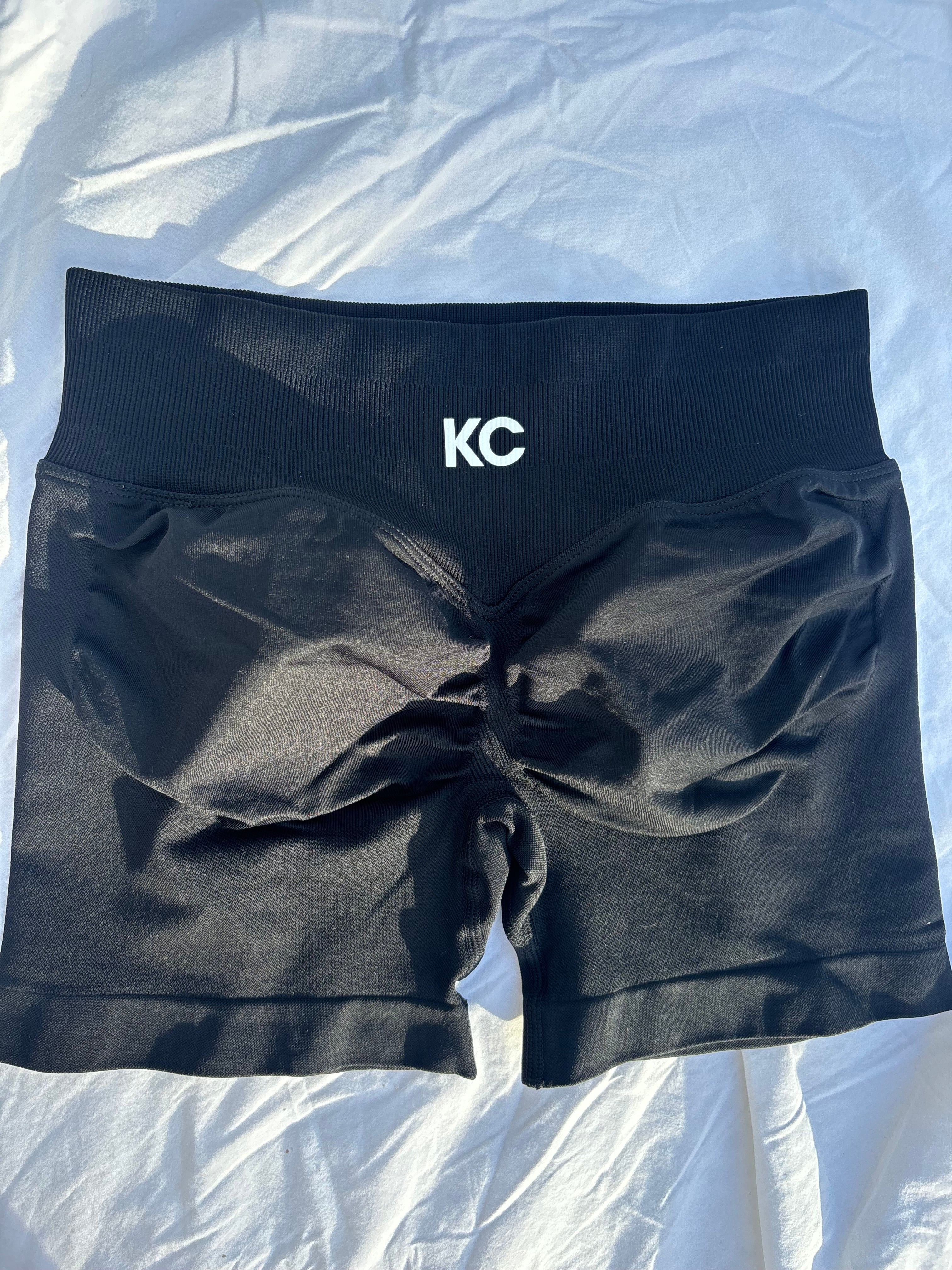 Jet Black - Elevate Scrunch Shorts